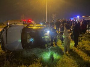 Edinilen bilgiye göre, Turkuaz Caddesi’nde Gökmen K. (25) yönetimindeki otomobil,