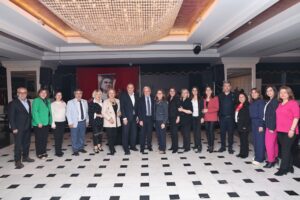 Nilüfer Belediyesi, 64 mahalle muhtarının katılımıyla düzenli gerçekleştirdiği buluşmaların 2025