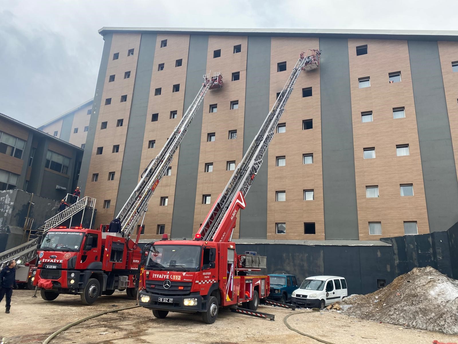 Uludağ’da 2 kişinin ölümüyle sonuçlanan otel yangınında, Kervansaray Otel yönetimi