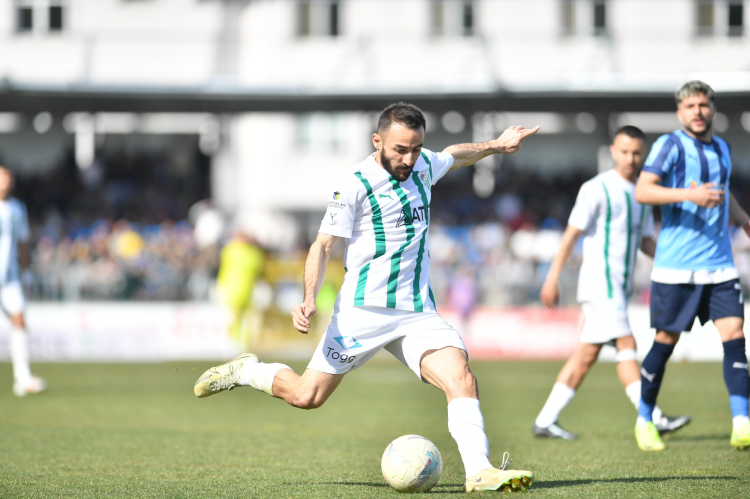 Namağlup seri sona erdi! Bursaspor Kütahya’da kayıp! TFF 3. Lig’in