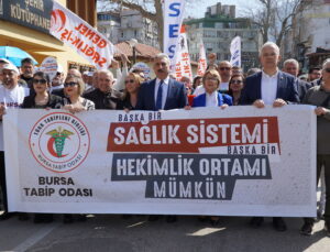 Bursa’da sağlıkçılar 14 Mart Tıp Bayramı’nı kutladı! ‘Başka bir hekimlik ortamı mümkün’