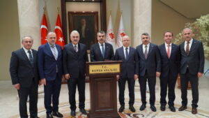 Bakan Tekin’i, Vali Erol Ayyıldız, AK Parti Bursa İl Başkanı