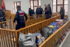 Bursa Adalet Sarayı’nda 6. Ağır Ceza Mahkemesi’ne ait dosyanın davasının