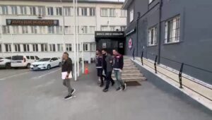 Bursa Asayiş Şube Müdürlüğü Dolandırıcılık Büro Amirliği ekipleri, aranan şahısların