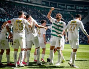 TFF 3. Lig’de adım adım şampiyonluğa ilerleyen Bursaspor, oynadığı futbolla