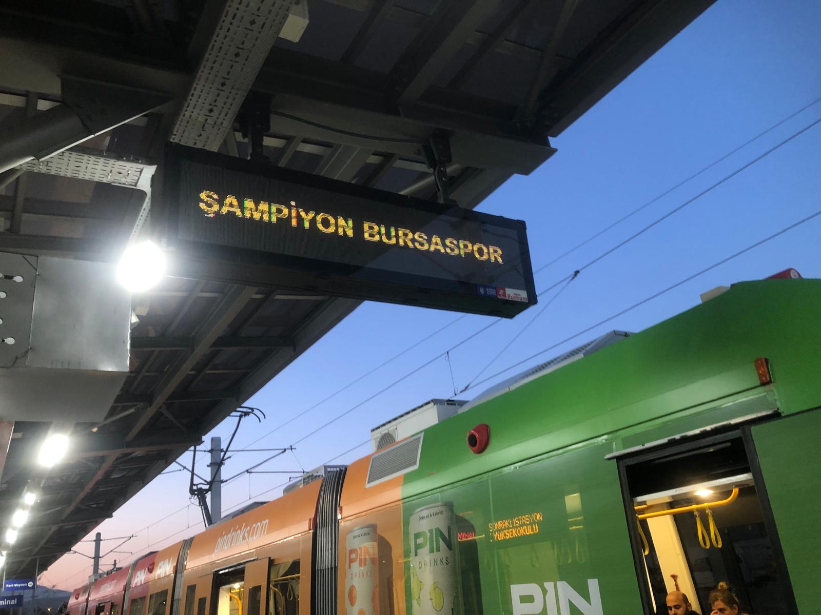 TFF 3. Lig’de bitime 2 hafta kala şampiyonluğunu garantileyen Bursaspor’un