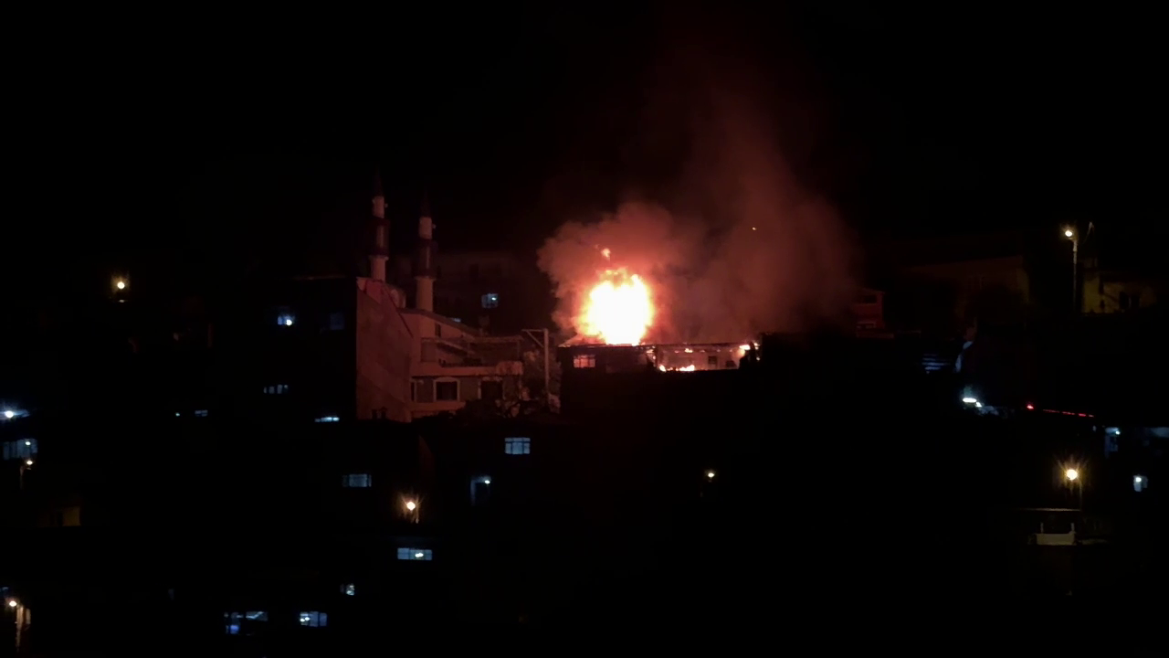 Yangın, saat 00.00 sıralarında merkez Osmangazi ilçesi Mollafenari Mahallesi, Kestanelik