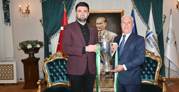 Bursaspor Başkanı Enes Çelik’ten Başkan Bozbey’e Teşekkür Ziyareti: “Hedef Süper Lig”