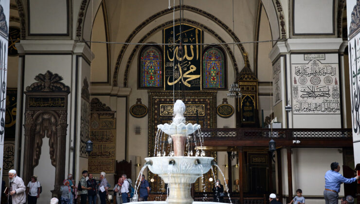 Bursa’nın simgesi Ulu Cami’de dijital dönüşüm!
