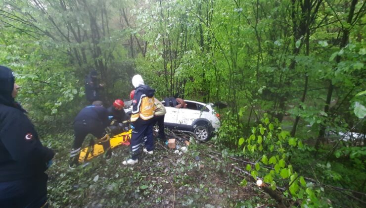 Bursa’da kontrolden çıkan araç ormana uçtu: 1 ölü, 3 yaralı