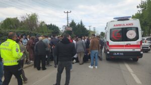 Kaza saat 16.00 sıralarında Orhangazi’de Göl Yolu üzerinde meydana geldi.