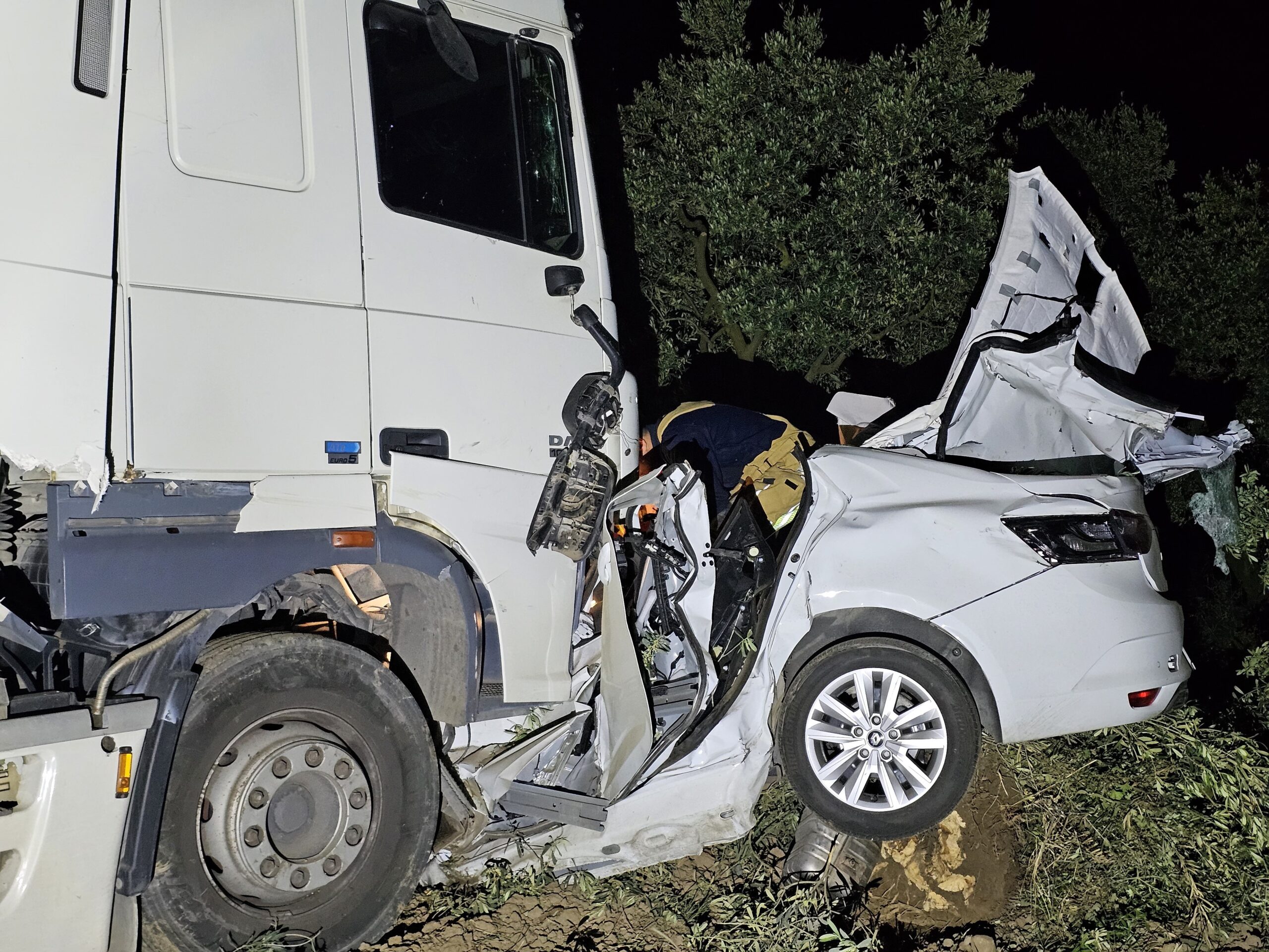 Kaza, 00:30 sıralarında Orhangazi İznik yolu Yeniköy mevkiinde meydana geldi.