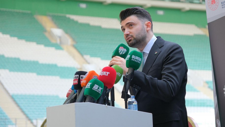 TSYD Bursa Şubesi üyeleri ve spor basını Bursaspor Başkanı Enes