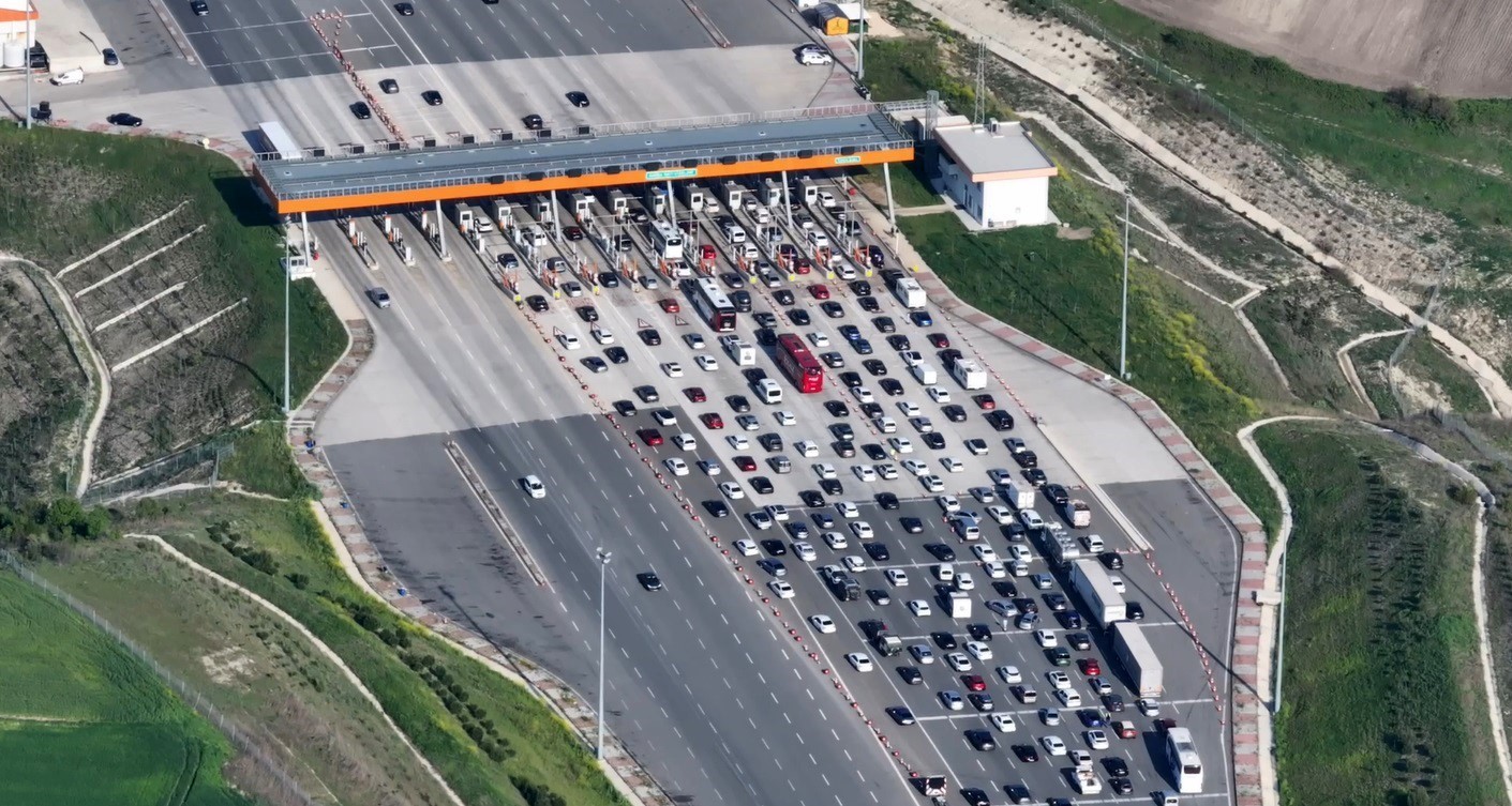 Bursa Valiliği, bayramda yaşanabilecek kaza ve trafik yoğunluğunu önlemek için