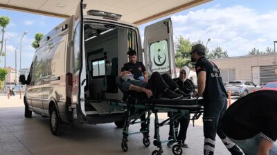 Bursa'nın İnegöl ilçesinde meydana gelen kazada otomobil ile çarpışan traktörün