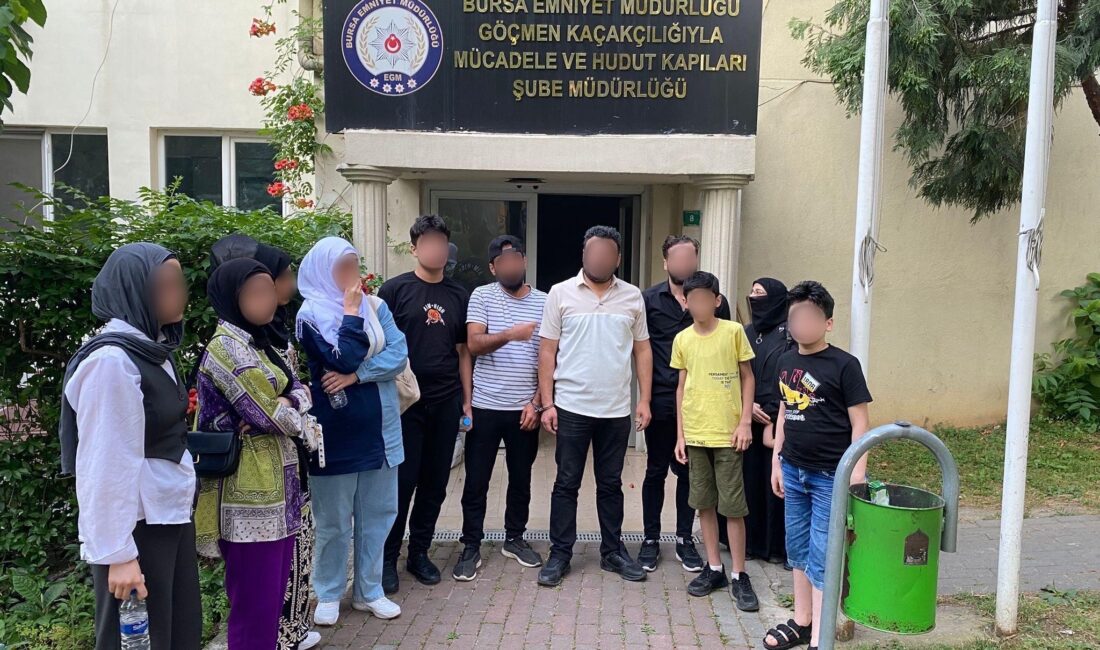 Bursa’da göçmen kaçakçılığına yönelik düzenlenen operasyonda, yasa dışı yollarla ülkeye