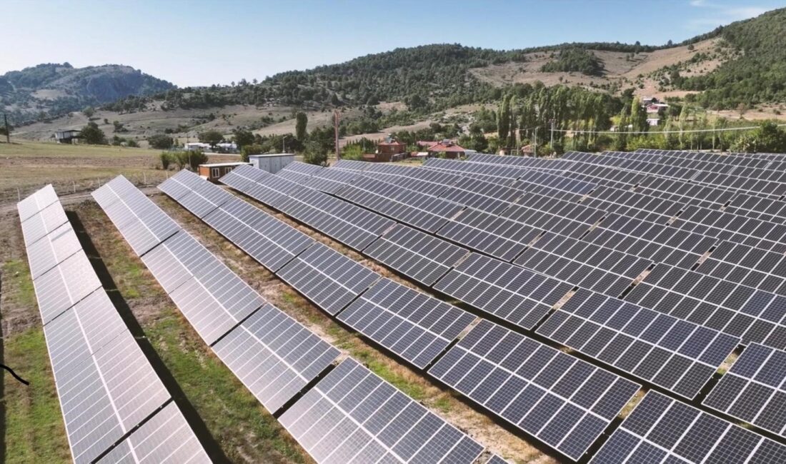 Gürsu Belediyesince kurulan 2 güneş enerjisi santrali, belediyeye ait tüm