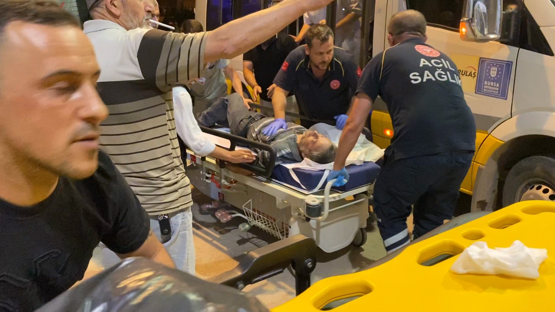 Bursa'nın İnegöl ilçesinde özel halk minibüsü şoförü, kalp krizi geçiren