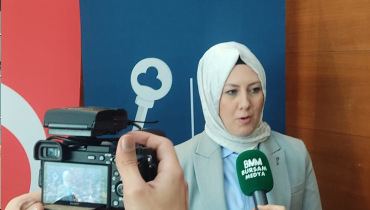 Anahtar Partisi Bursa Kadın Kolları Başkanı Esra Tunçel, mevcut il