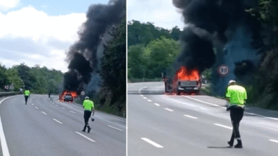 Bursa'nın Kestel ilçesinde seyir halinde olan kamyonet alev alev yandı.
