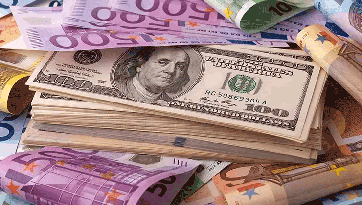 Döviz kurlarında hareketlilik devam ediyor. Euro rekorun kıyısında işlem görürken