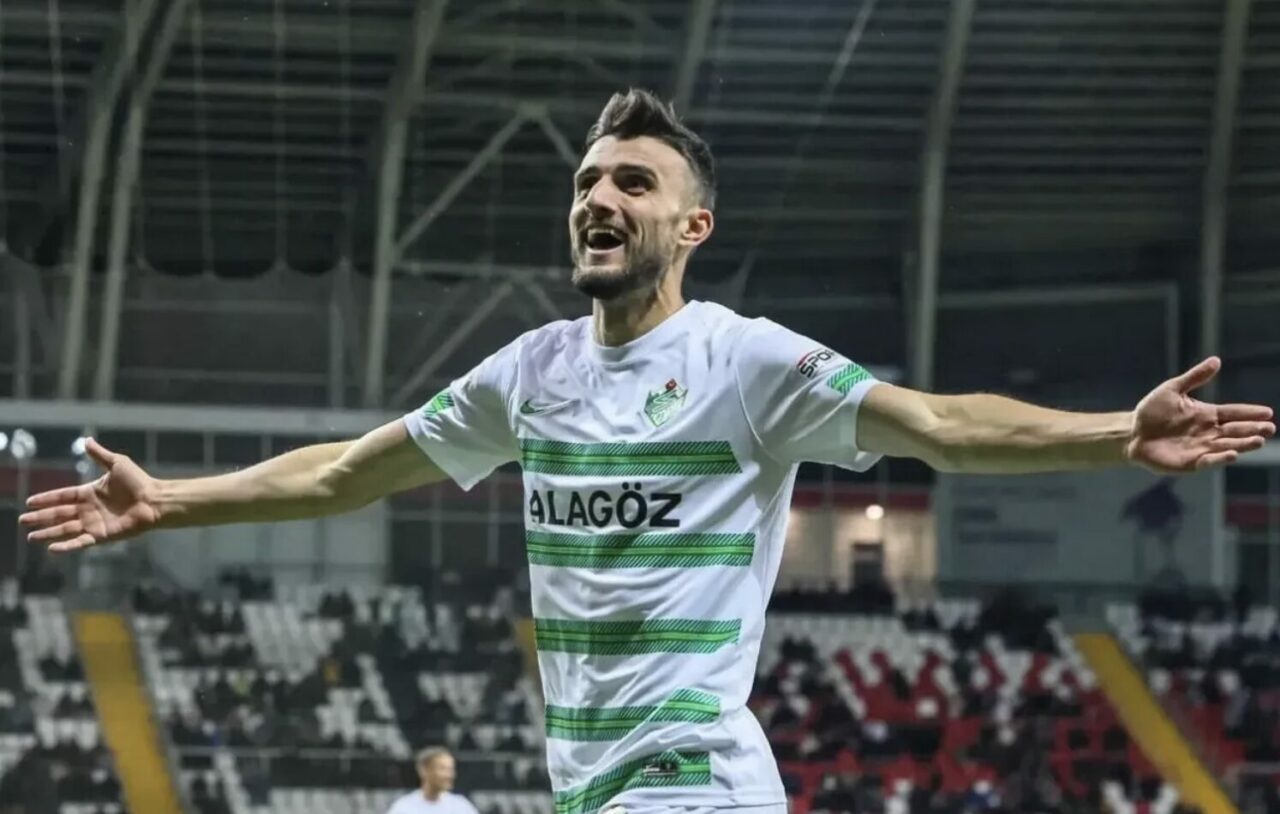 bursaspor’un talip olduğu oyuncudan rekor talep! 2 Bursam Medya -