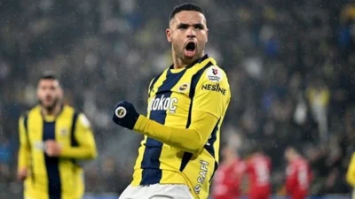 En-Nesyri ile yollarını ayırmaya hazırlanan Fenerbahçe yeni yıldızını takas formülüyle