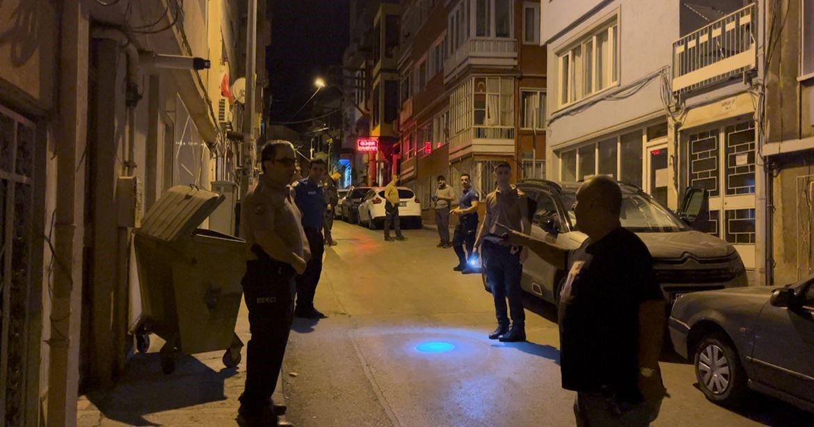 Bursa'da bir otel sahibi ile 2 kişi arasında alacak-verecek meselesi