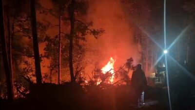 Karacabey Belediyesi, Mustafakemalpaşa’nın Alacaat Mahallesi’nde 23 saat süren orman yangınına