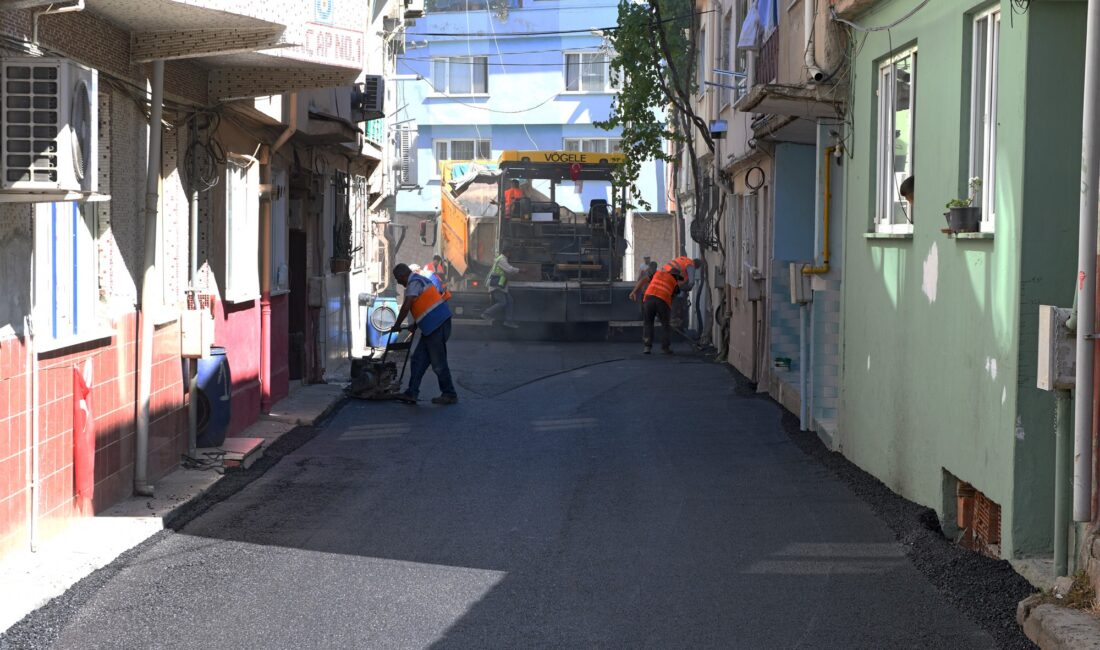 Osmangazi genelinde eskimiş ve bozuk yol bırakmamak için çalışmalarını sürdüren