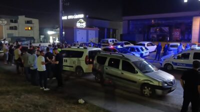 Bursa'nın İnegöl ilçesinde alkollü olduğu öğrenilen otomobil sürücü, tartıştığı motosiklet