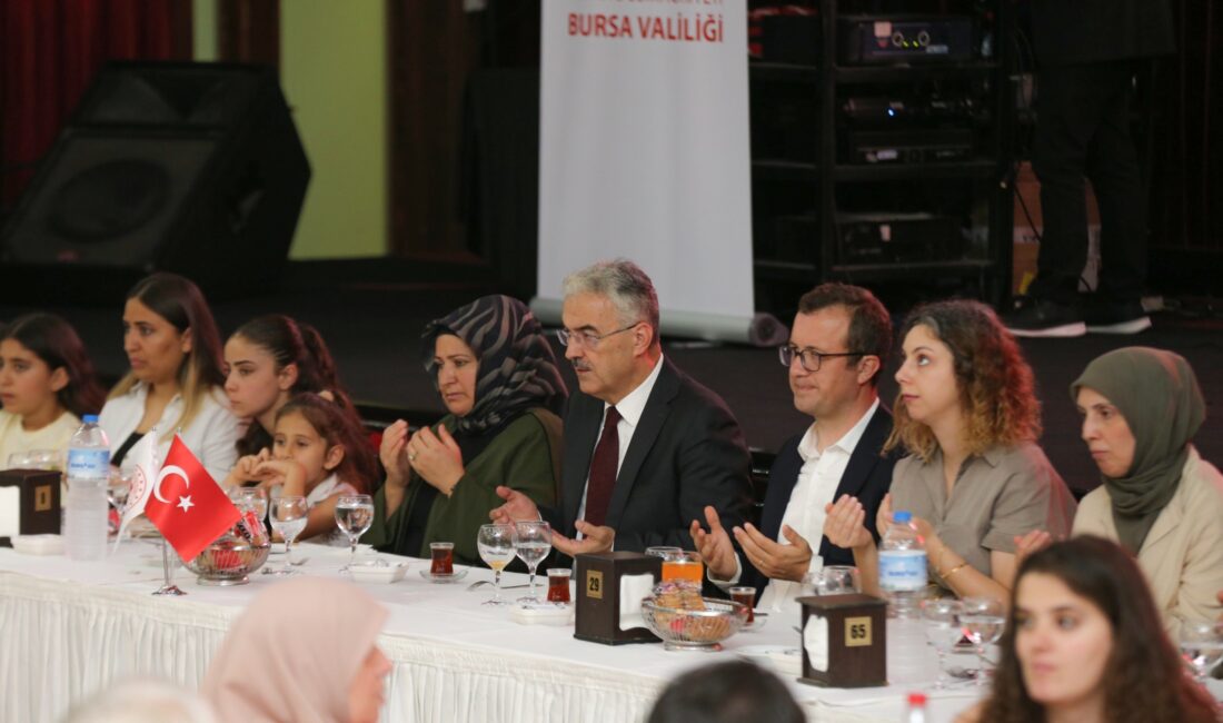 Bursa Valiliği, 15 Temmuz’un 9. yıl dönümünde şehit yakınları ve