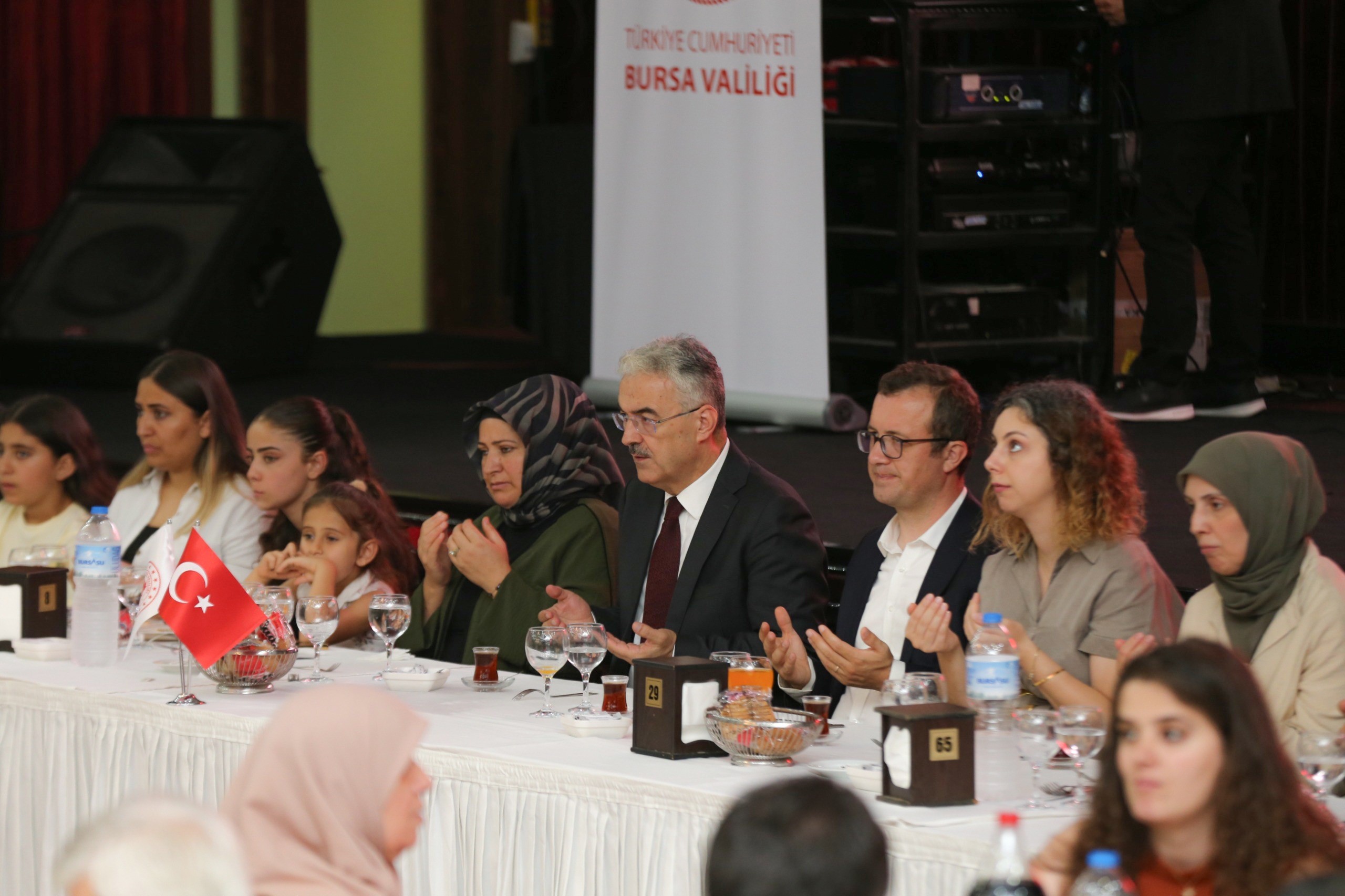Bursa Valiliği, 15 Temmuz’un 9. yıl dönümünde şehit yakınları ve
