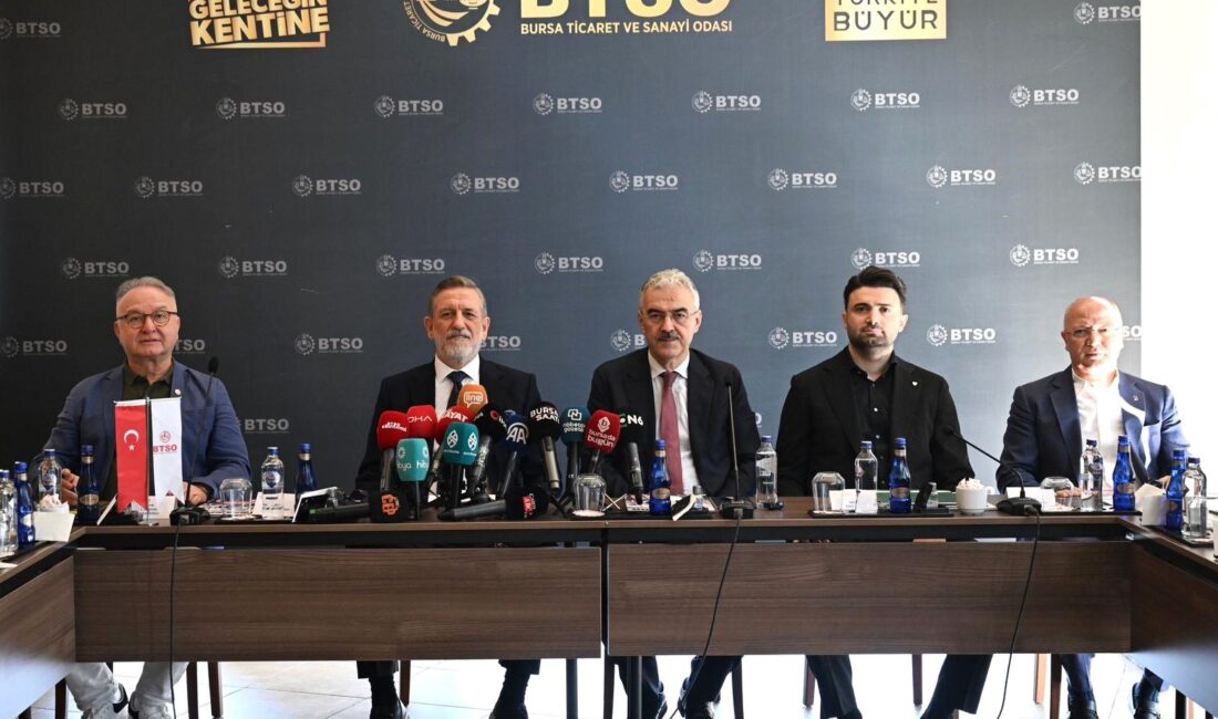 Bursa iş dünyası yeni sezon öncesinde bir kez daha Bursaspor