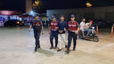 Bursa'nın İnegöl ilçesinde Jandarma komutanlığı ekipleri uyuşturucu hap satışı yapan