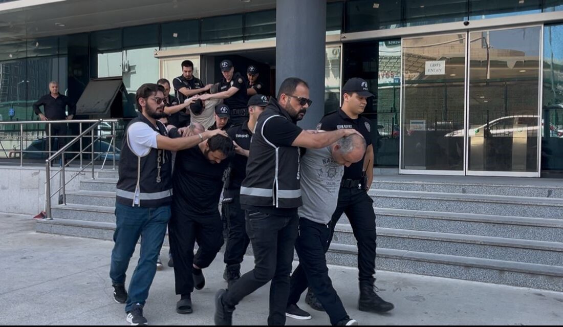 Bursa’da esnafa çökmeye çalışan, darp ve tehdit yoluyla iş yerlerine