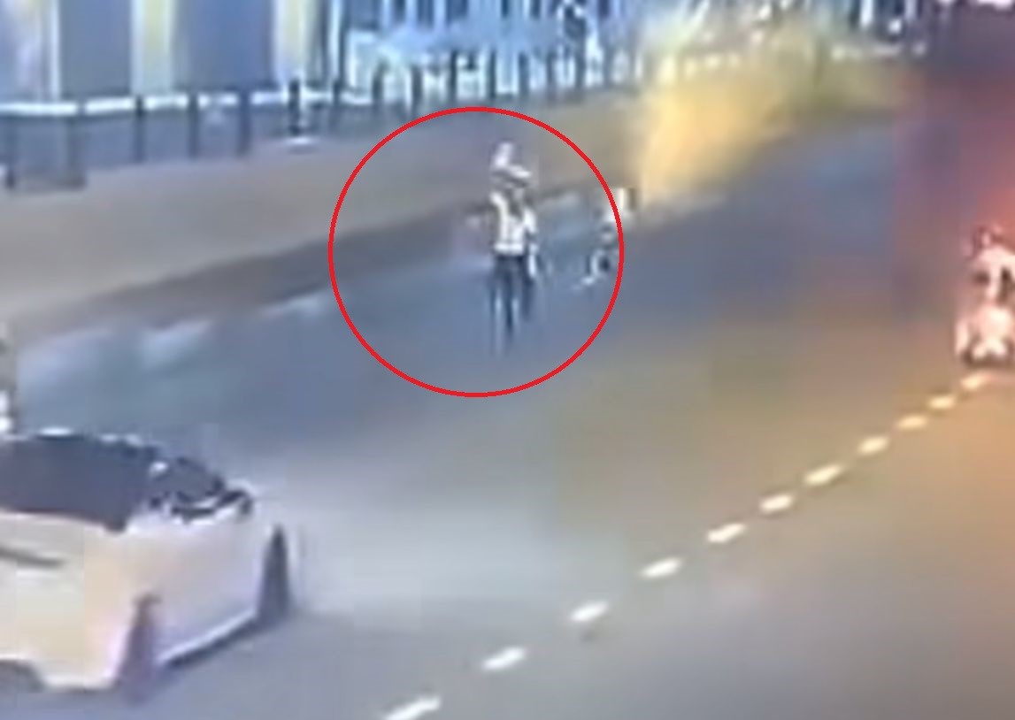Bursa’da polis ekiplerinin uygulama yaptığını fark eden bir sürücü ‘dur’