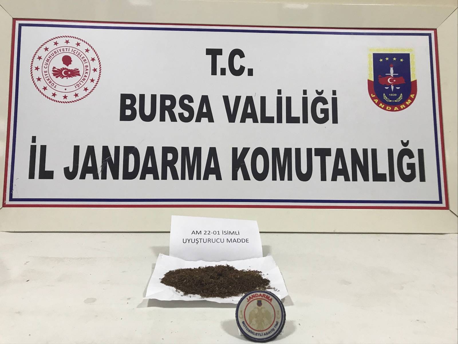 Bursa’nın İnegöl ilçesinde jandarma ekipleri, gerçekleştirdikleri devriye sırasında şüphelendikleri bir