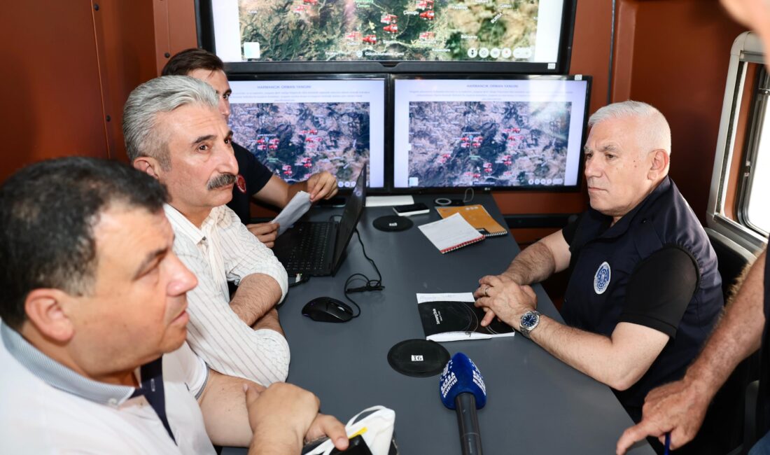 Bursa Büyükşehir Belediye Başkanı Mustafa Bozbey, Harmancık ilçesinde 4 ayrı