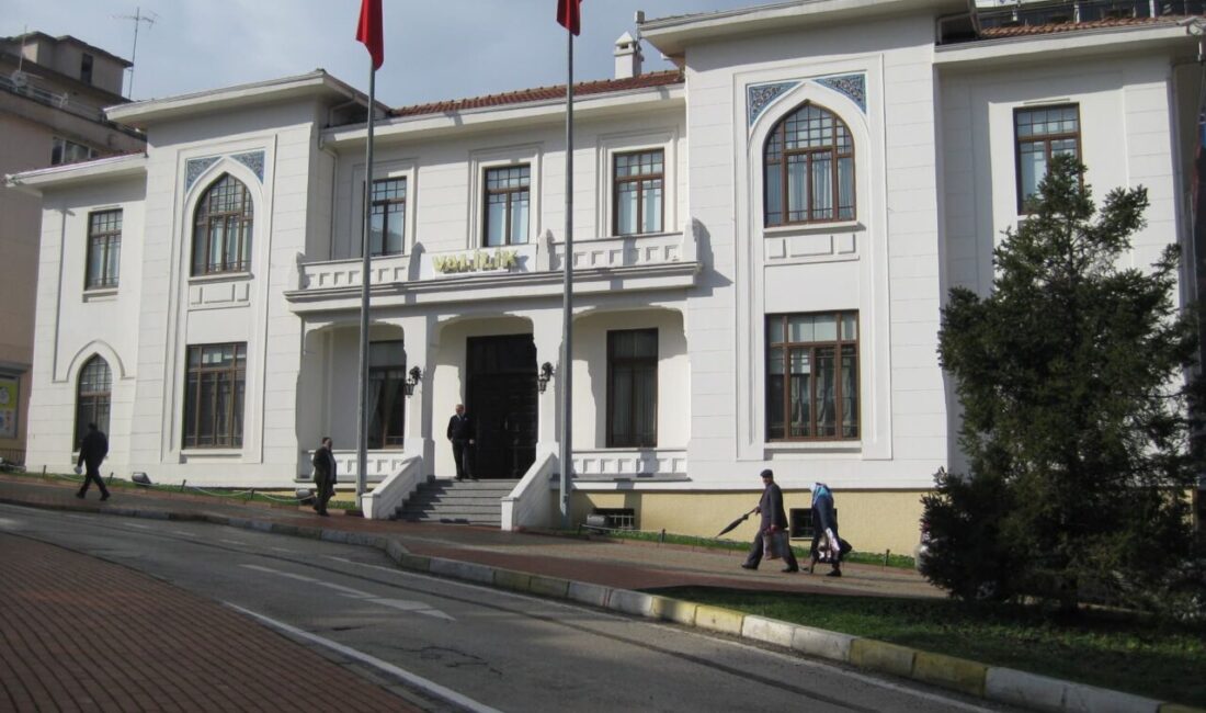 Bursa Valiliği, Harmancık ve Orhaneli ilçelerindeki orman yangınına 712 araç