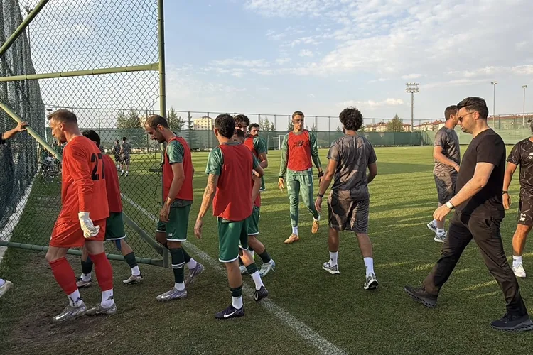 Erzurum’da ilk antrenman maçını İran ekibi Paykan FC ile yapan