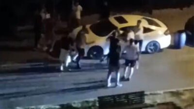 Bursa’nın Osmangazi ilçesinde iki grup arasında çıkan kavgada 3 kişi