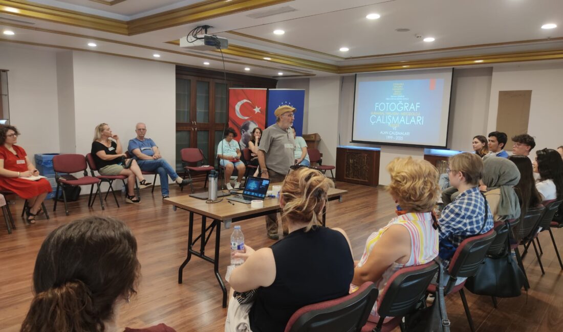 Bursa Uluslararası Fotoğraf Festivali (FotoFest), bu yıl 15’inci kez sanatseverlerle