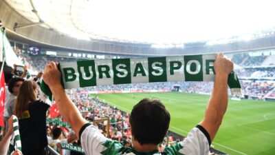 Osmangazi Belediye Başkanı Erkan Aydın, hayatında hiç maça gitmemiş 100