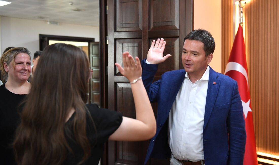 Osmangazi Belediye Başkanı Erkan Aydın, LGS (Liselere Geçiş Sistemi) ve