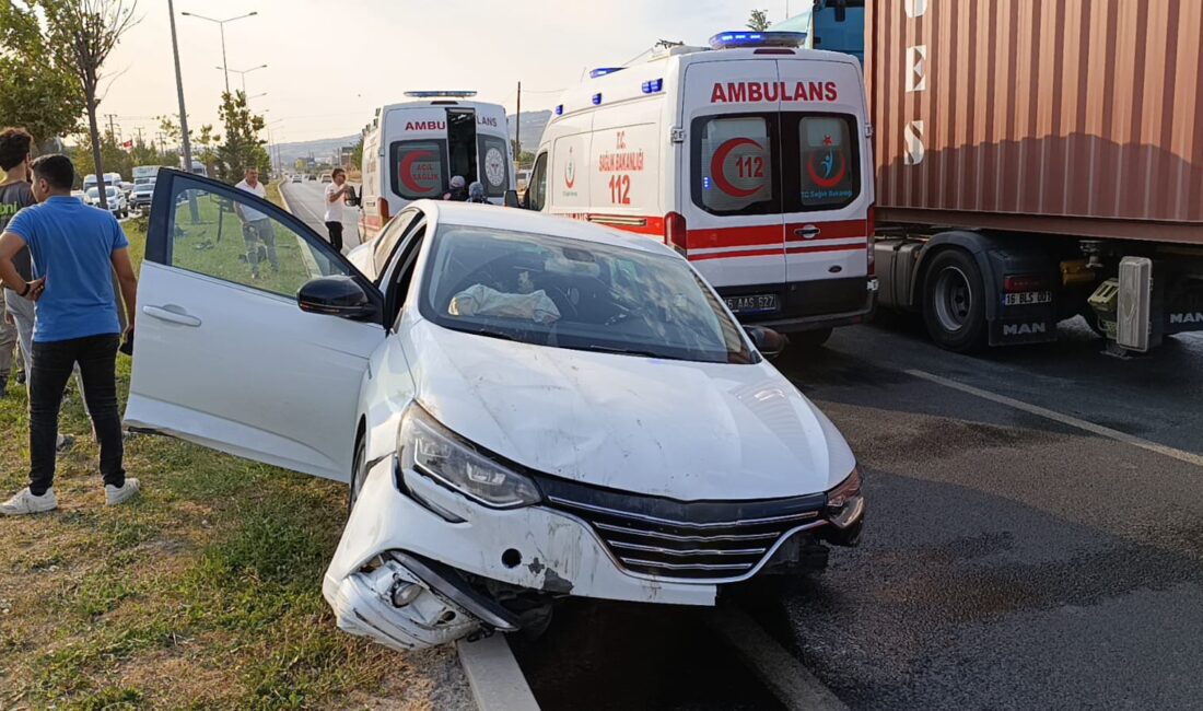 Bursa'nın İnegöl ilçesinde cip ile çarpışan otomobilin karşı şeride geçtiği