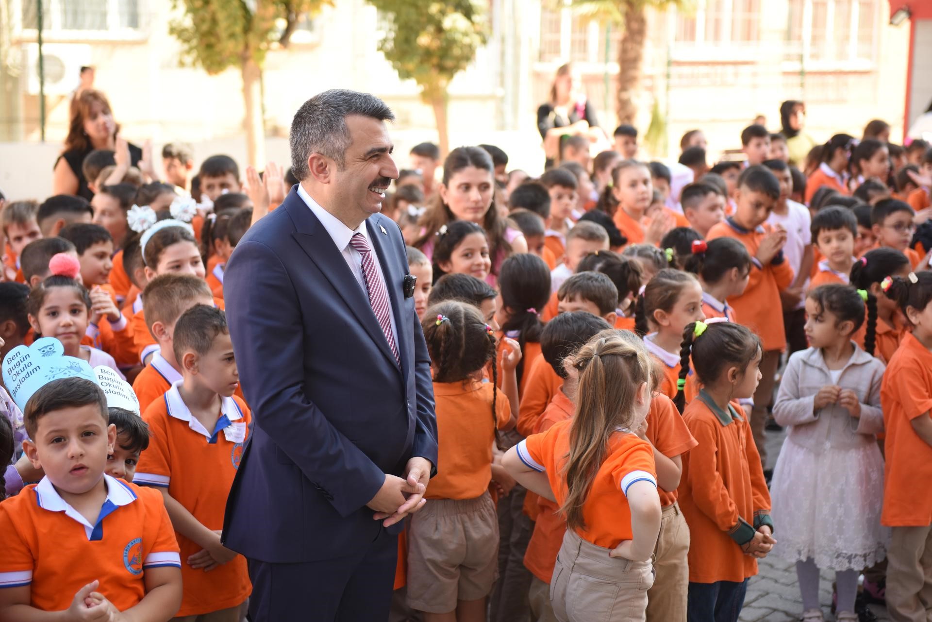 Yıldırım Belediyesi, 2025-2-26 Eğitim Öğretim Yılı’nda ihtiyaç sahibi öğrencilere bin