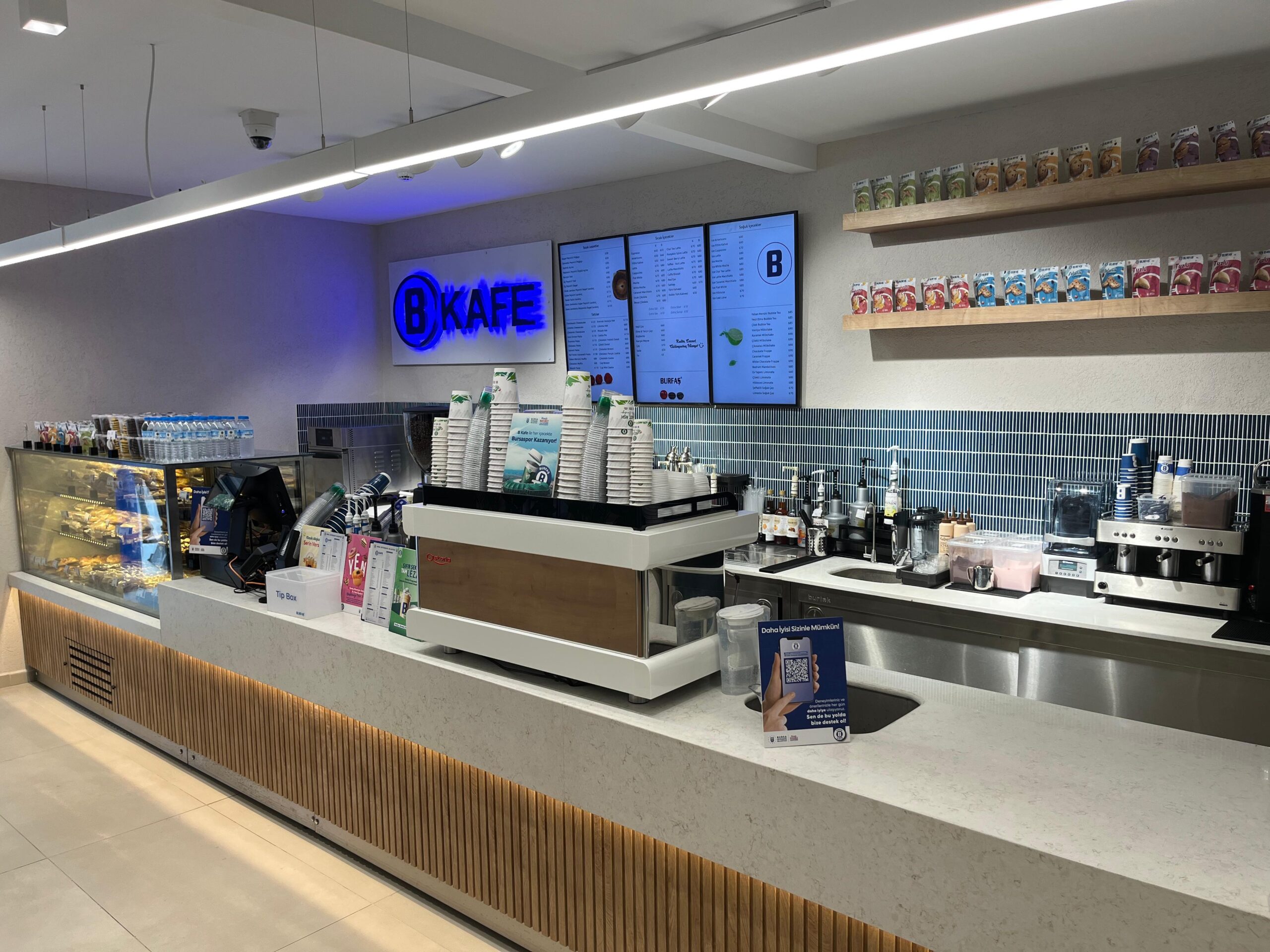 B Kafe’nin Emek Mahallesi’ndeki 9’uncu şubesinin açılışında konuşan Bursa Büyükşehir