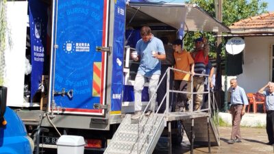 Bursa Büyükşehir Belediyesi, Balıkesir’in Sındırgı ilçesinde meydana gelen 6.1 büyüklüğündeki