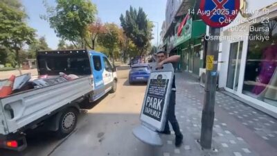 Bursa Büyükşehir Belediyesi Zabıta Müdürlüğü'ne bağlı ekipler, yaya güvenliğini tehdit